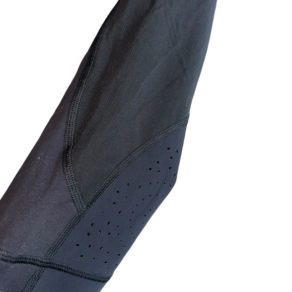 Lululemon Black Perforated Mesh Activewear Leggings size 4 - Picture 9 of 13
